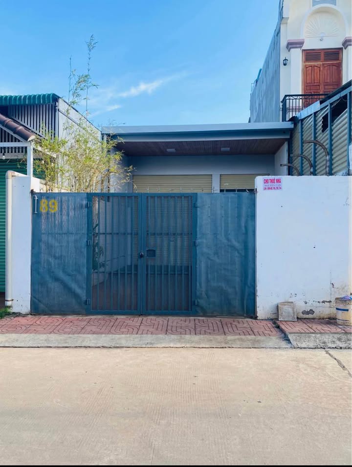 Nhà nguyên căn Tây Sơn Buôn Ma Thuột 150m² 6 triệu - Ô tô vào tận nhà