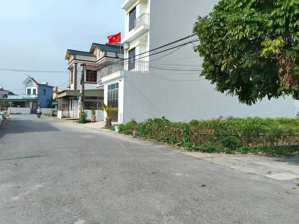 Đất nền Tân Tiến Kiến Xương 100m² 1.6 tỷ - Đường to ô tô