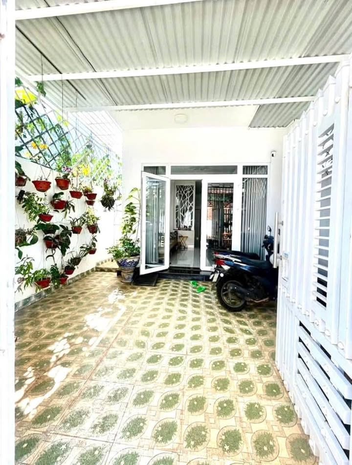 Nhà hẻm 116 Nguyễn Chi Thanh 96m² 3.65 tỷ - Ô tô vào tận nhà