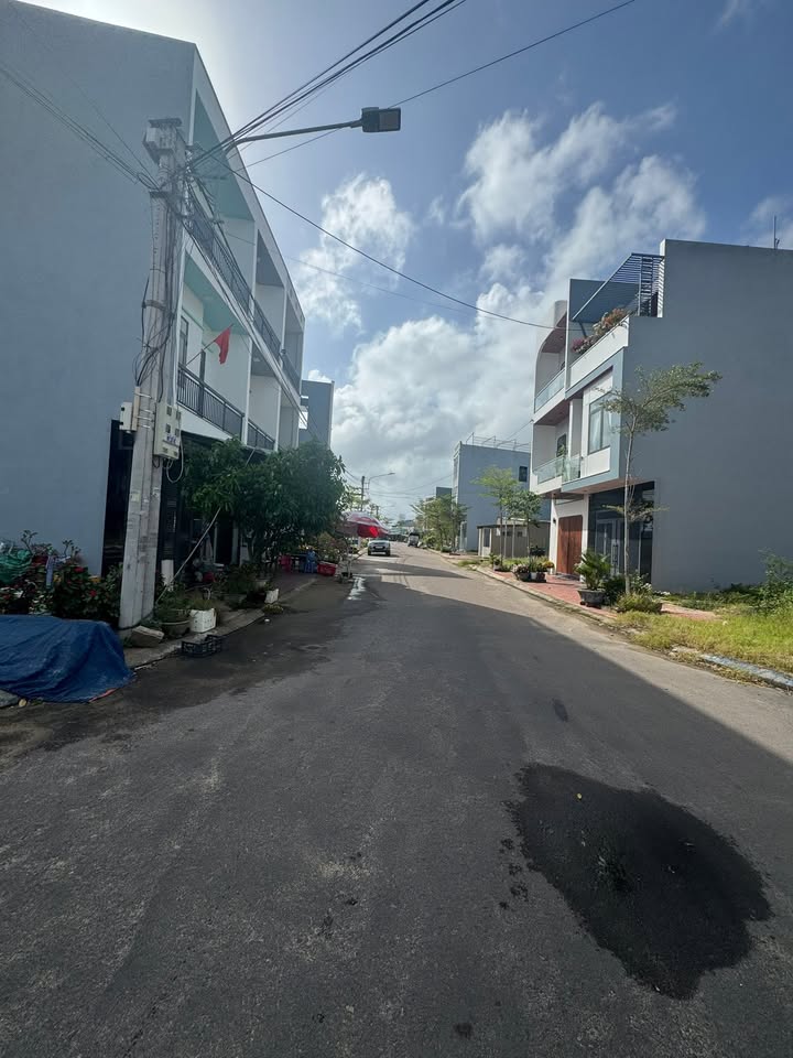 Đất nền Trần Văn Dũng Quy Nhơn 96m² - Đường to ô tô