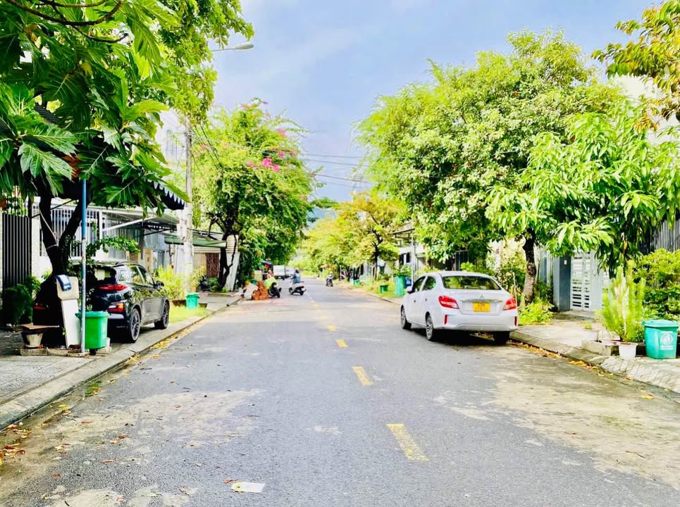 Đất nền Hoàng Văn Thái 75m² 3 tỷ - Đường to ô tô