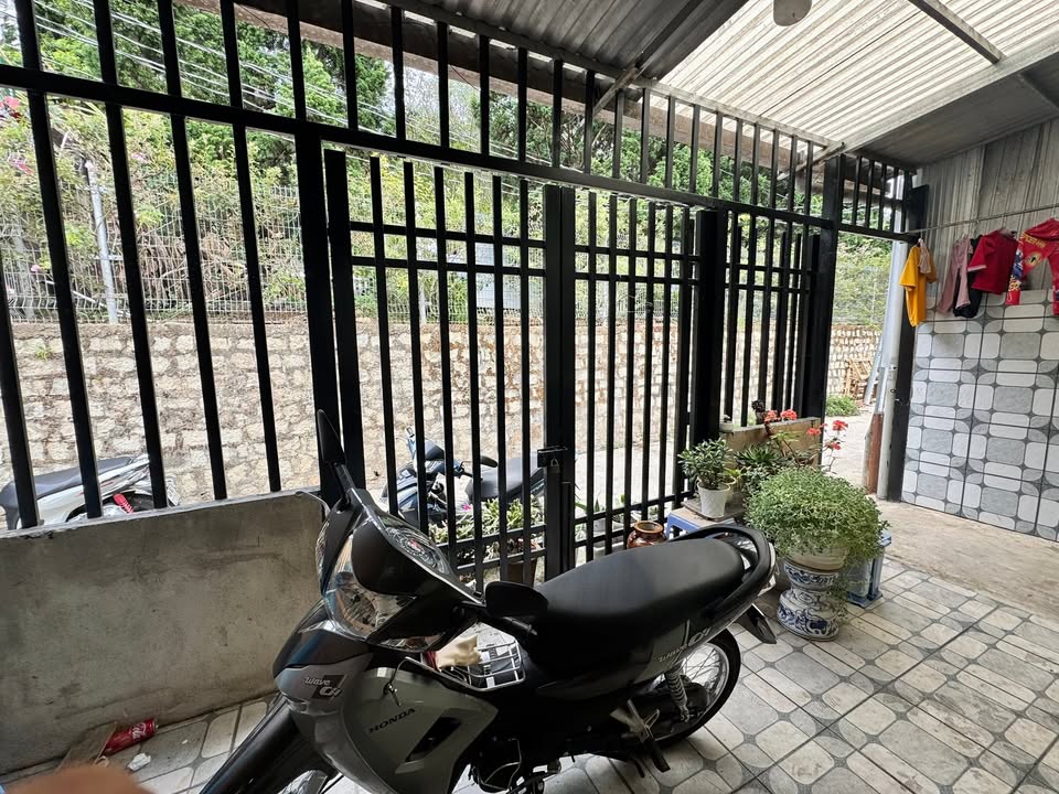 Nhà Lê Văn Tám Đà Lạt 60m² 2.2 tỷ - Ô tô vào tận nhà