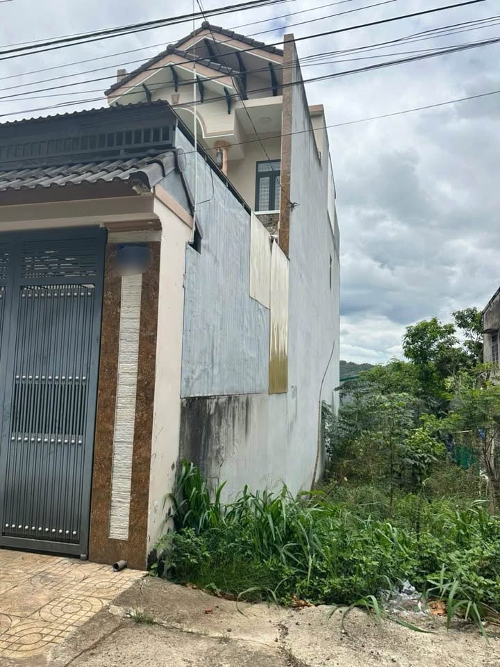 Nhà mặt tiền Săm Brăm Ea Tam 120m² 7.5 tỷ - Ô tô vào nhà