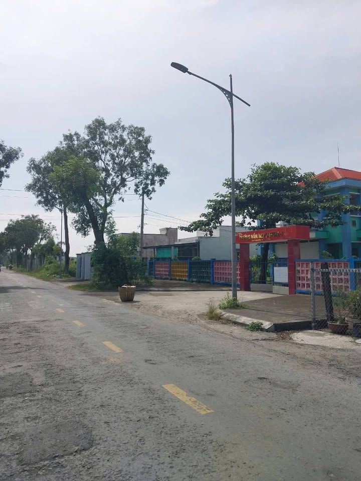 Nhà riêng Gò Công 131m² giá 2.95 tỷ - Ô tô vào tận nhà