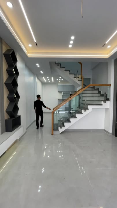 Nhà riêng Đường Thiên Lôi 51m² chưa đến 4 tỷ - Ô tô vào tận nhà
