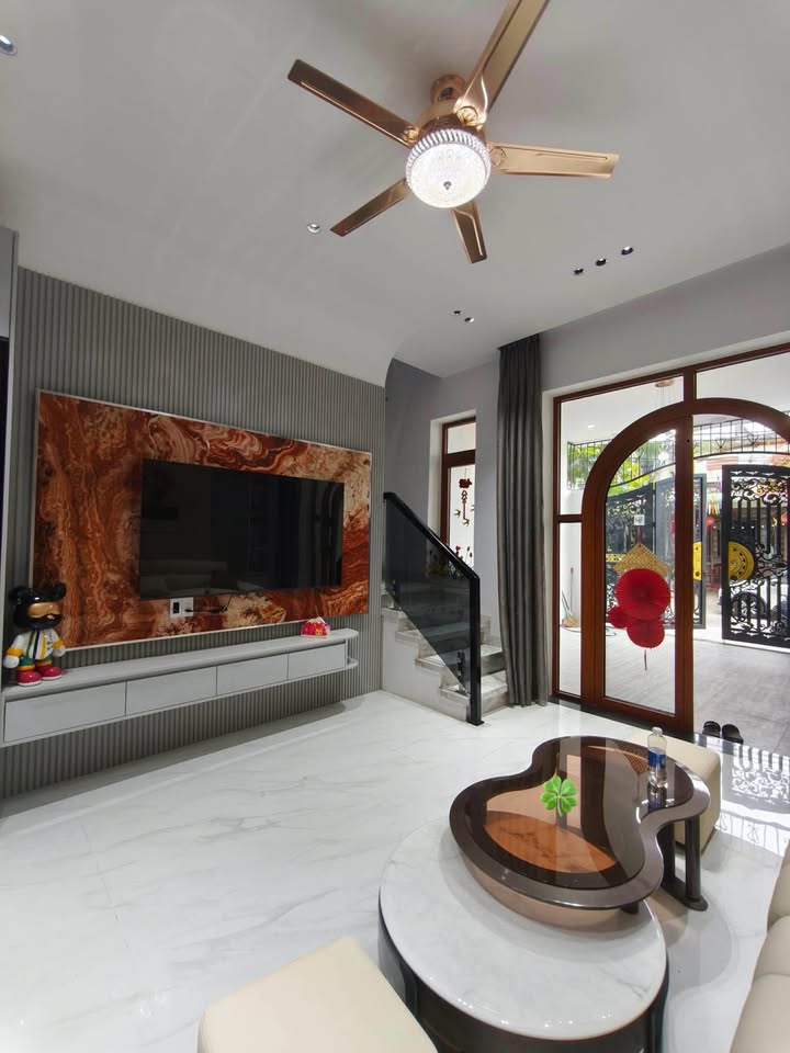 Nhà mặt tiền Hòa Minh 78m² 7.95 tỷ - Chính chủ