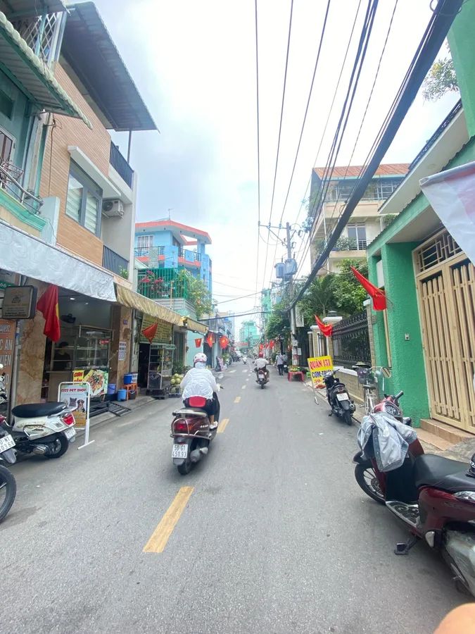 Nhà phố Lũy Bán Bích Tân Phú 140m² 24 tỷ - Mặt tiền kinh doanh