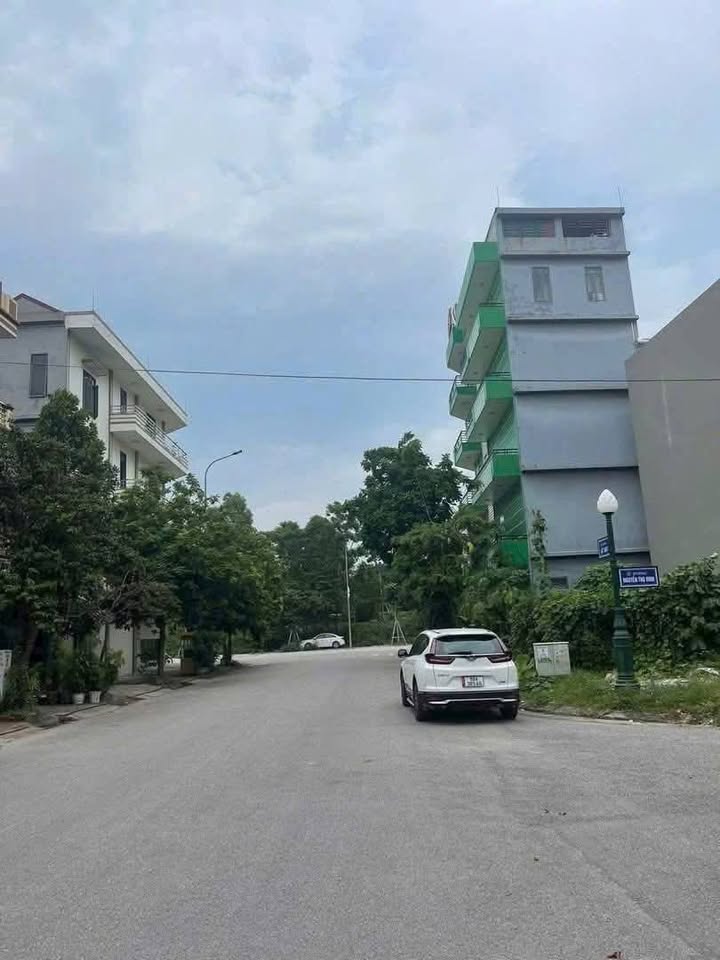 Đất nền Lê Sát Bắc Giang 71m² 5 tỷ - Sổ đỏ chính chủ