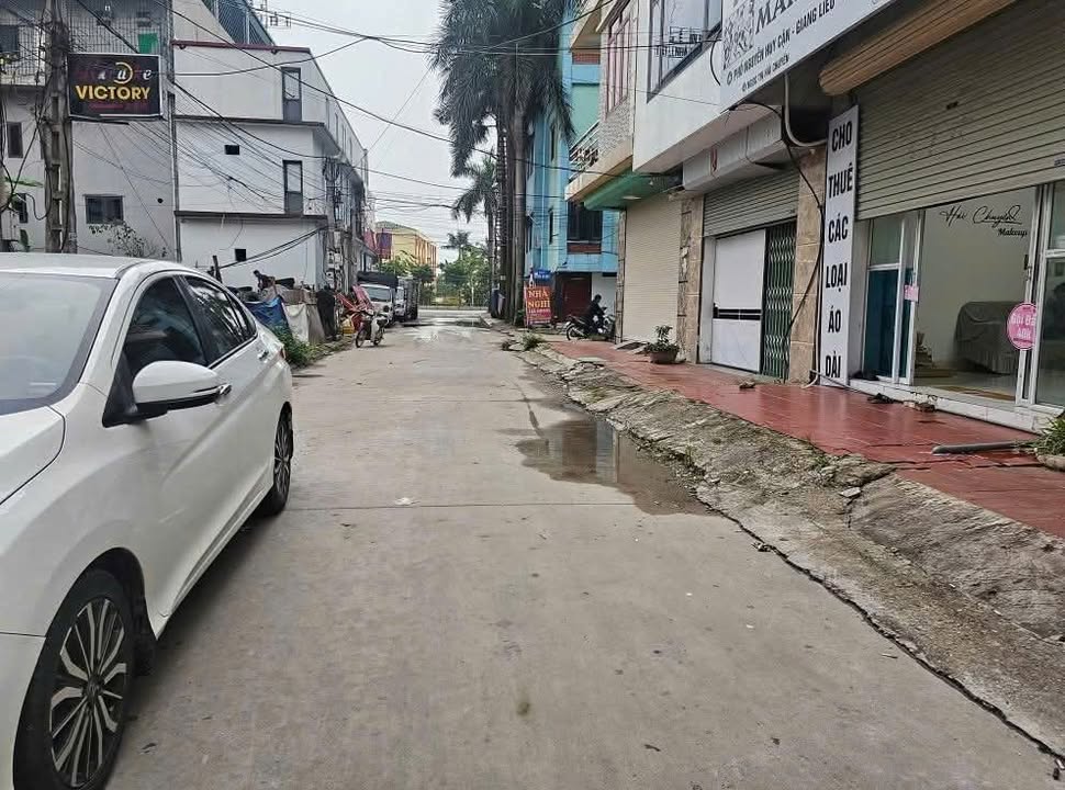 Đất nền QL18 Giang Liễu 100m² giá 5 tỷ - Đường to ô tô