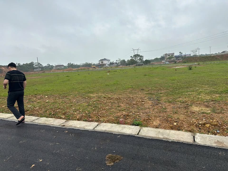 Đất nền Ngọc Sơn Thạch Hà 140m² 0.5-0.6 tỷ - Sổ đỏ chính chủ