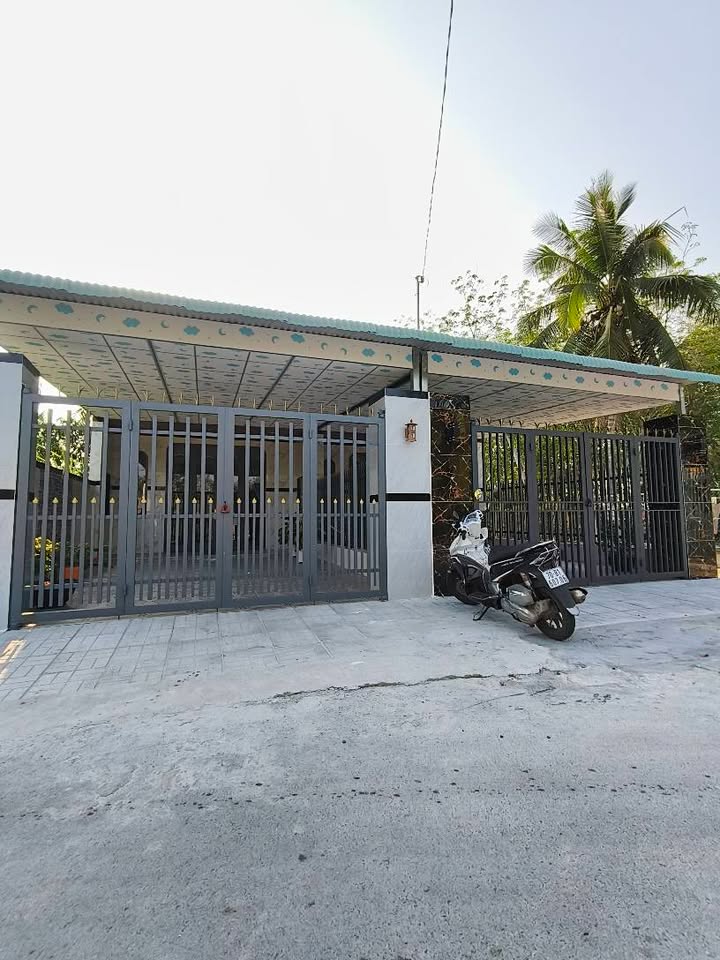 Nhà riêng Đường Nhựa Thanh Bình 145m2 899tr - Chính chủ bán