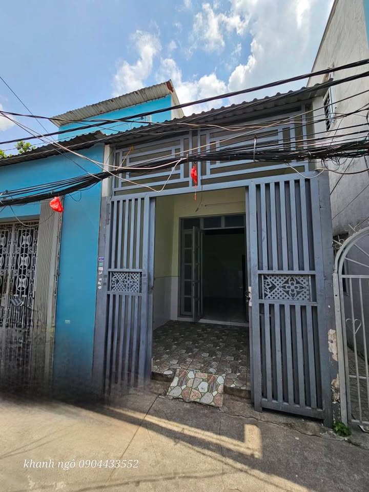 Nhà riêng Bình Hưng Bình Chánh 42m² 2.4 tỷ - Ô tô vào tận nhà