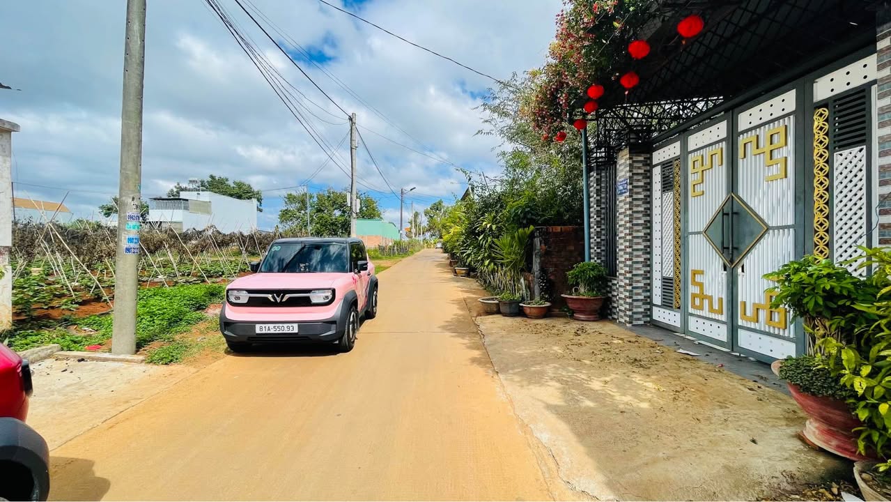 Đất nền Lạc Long Quân Pleiku 320m² 2.2 tỷ - Sổ đỏ chính chủ