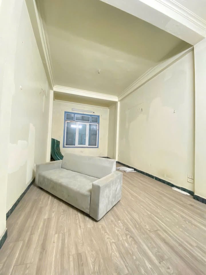 Nhà mặt phố Giải Phóng Hoàng Mai 30m² giá 17 triệu - Mặt tiền kinh doanh