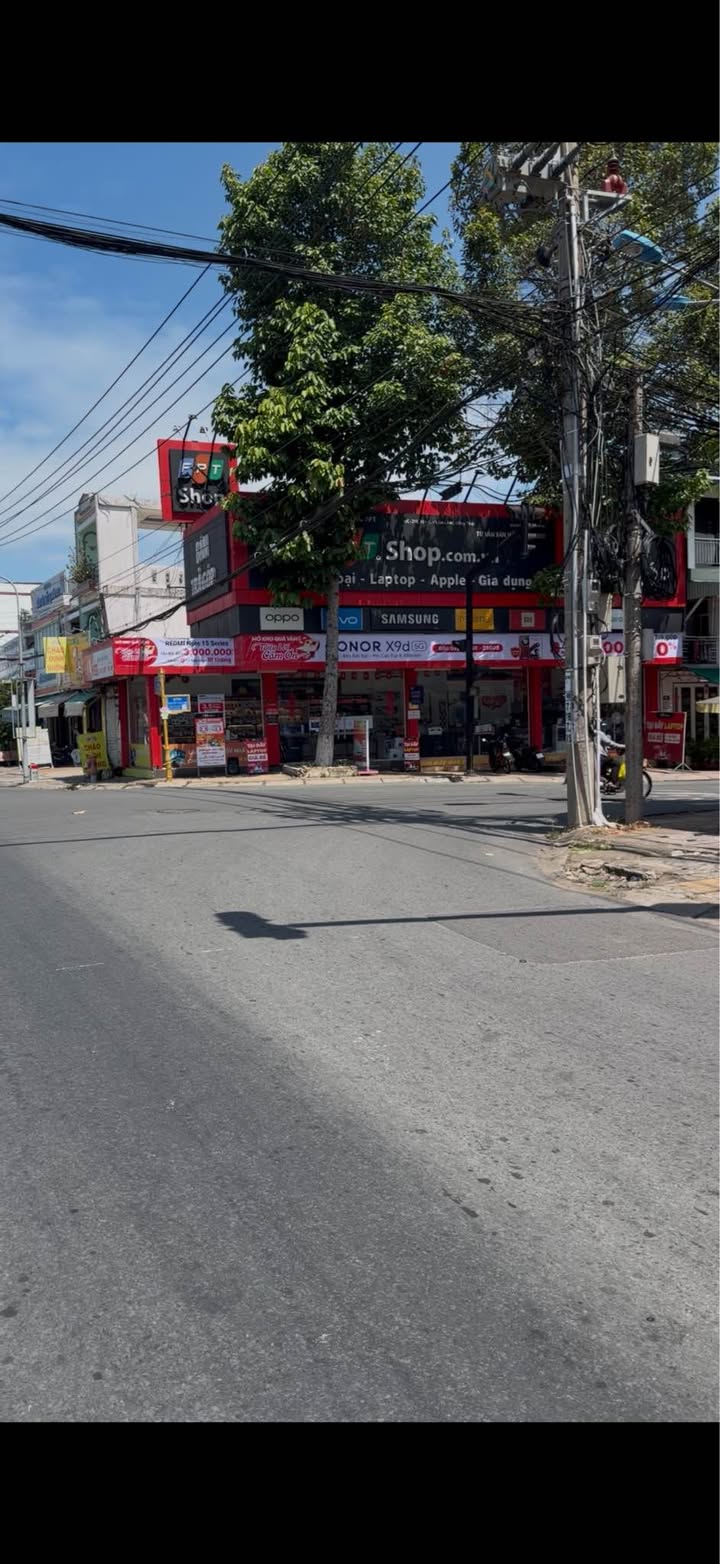 Nhà góc Cao Lãnh 266m² thương lượng - Sẵn sàng ở ngay