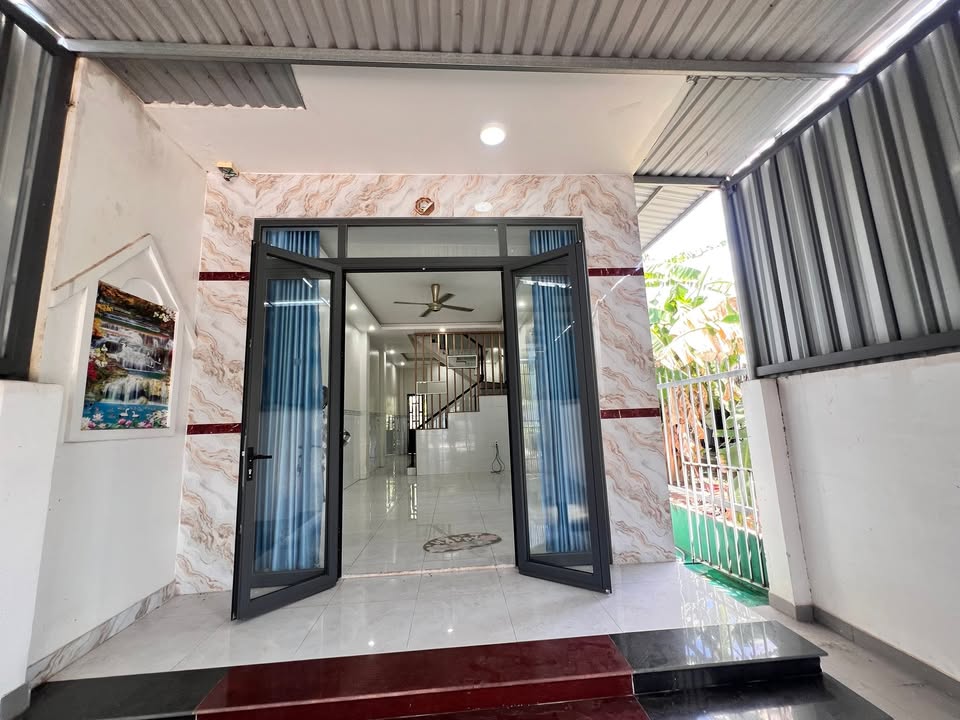 Nhà riêng Vĩnh Tân Tân Uyên 197m² 1.999 tỷ - Ô tô vào tận nhà