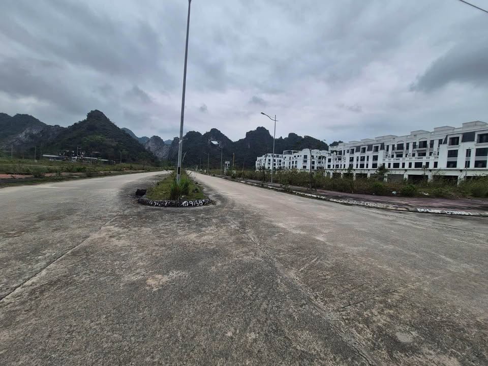 Đất nền TDC Khe Cá Cẩm Phả 93m² giá 2 tỷ - Sổ đỏ chính chủ