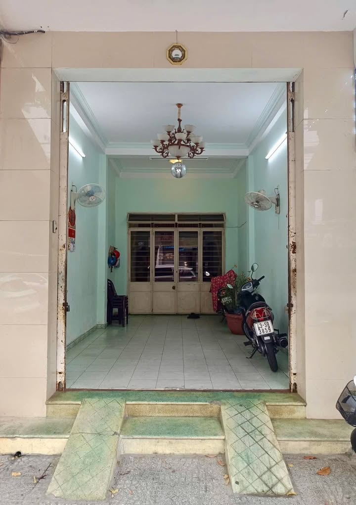 Nhà mặt tiền Nguyễn Tri Phương 21m² 5 triệu - Cho thuê ngay