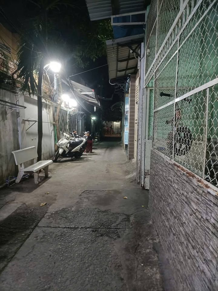 Nhà riêng Dương Bá Trạc 47m² chính chủ bán