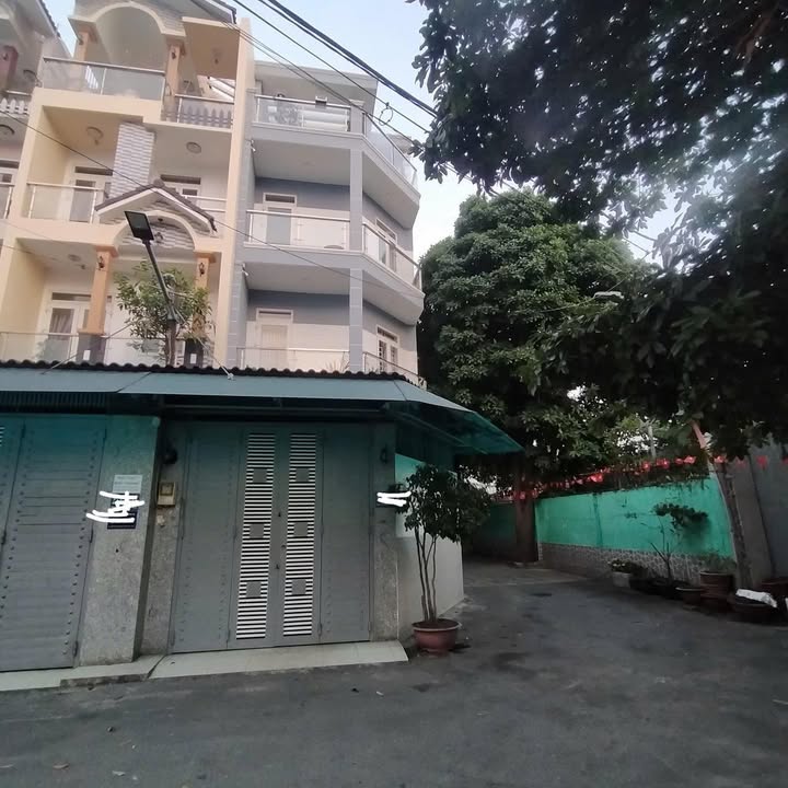 House Phạm Văn Chiêu P.8 58m² giá 7.9 tỷ - Chính chủ ô tô vào nhà