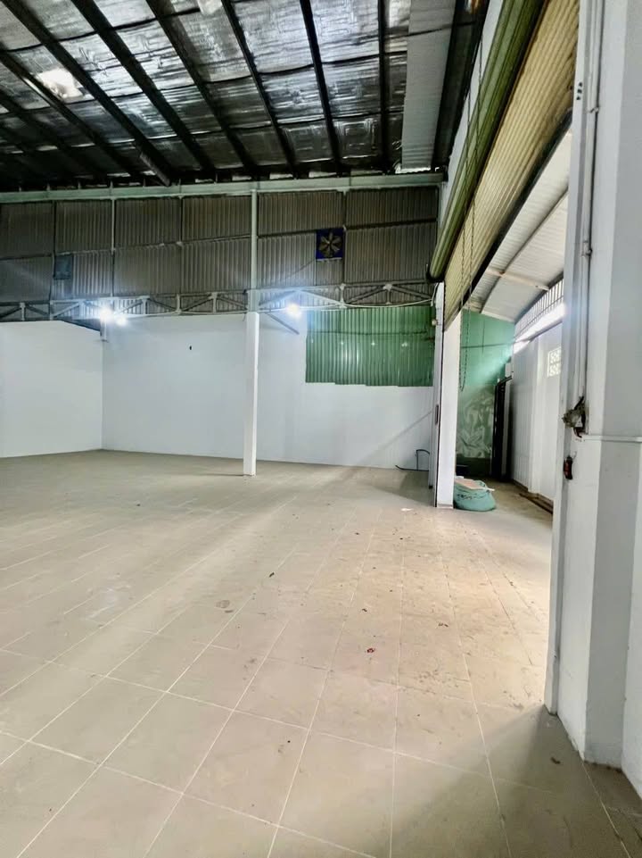 Kho xưởng Tân Xuân Hóc Môn 220m² 13.5 triệu - Hoạt động ngay