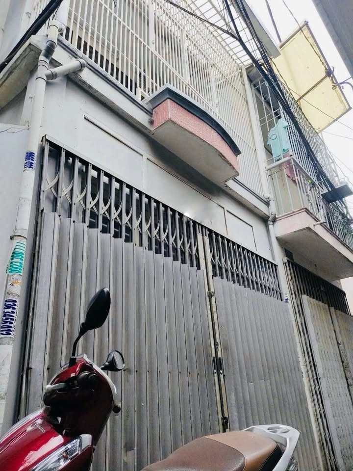 Nhà hẻm 1 xẹt Gò Vấp 32m² 4.48 tỷ - Chính chủ bán gấp