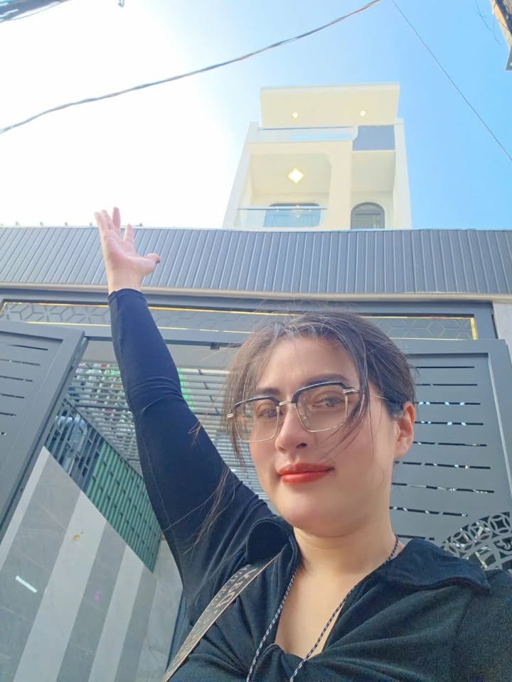 Nhà riêng Trương Phước Phan Bình Tân 83m² 8.8 tỷ, ô tô vào nhà