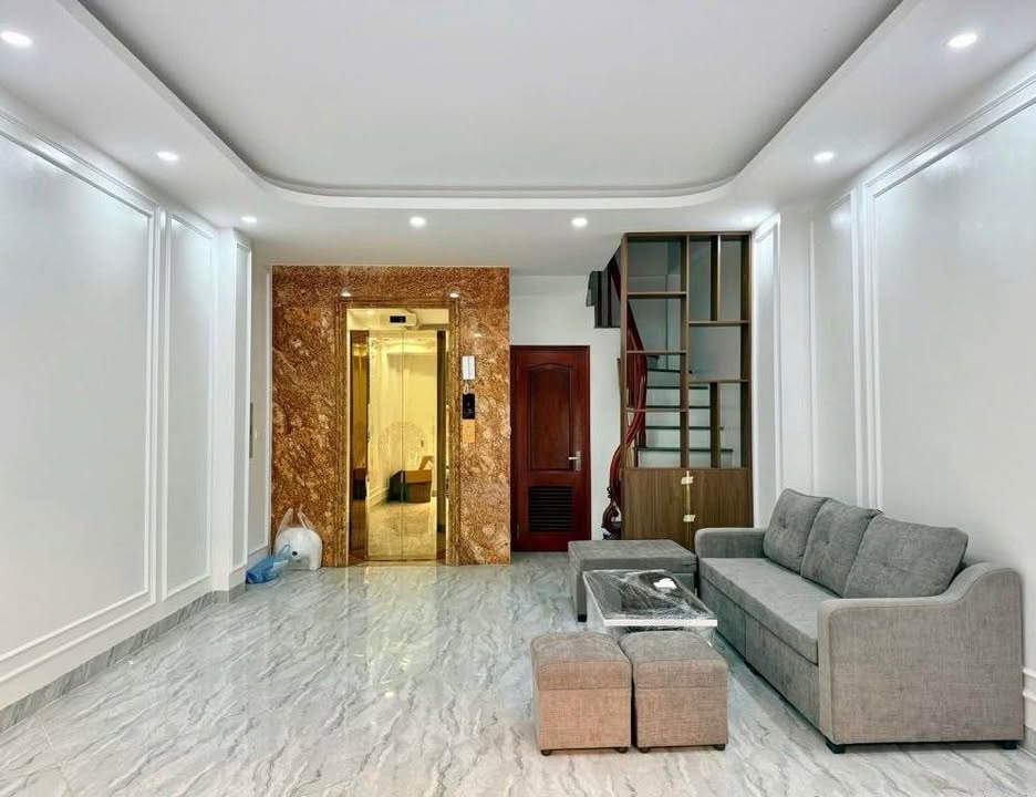 Nhà Dương Quảng Hàm Cầu Giấy 42m² 9.5 tỷ - Chính chủ