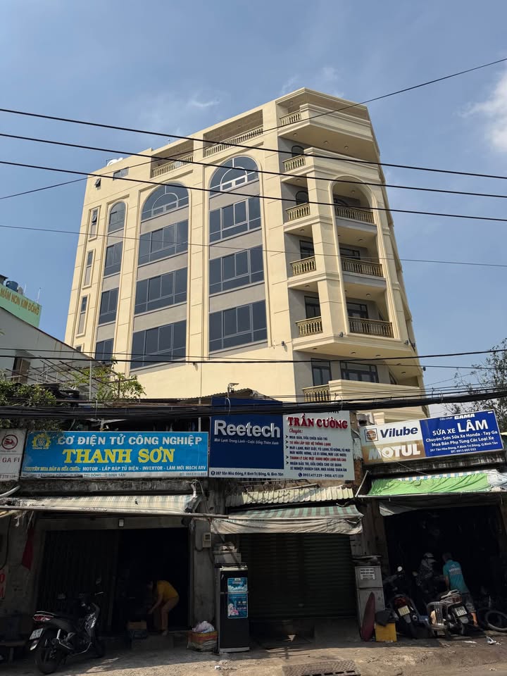 Tòa nhà văn phòng Tân Hòa Đông Bình Tân 245m² sẵn sàng làm việc