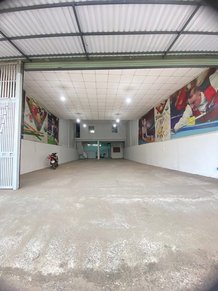 Kho xuong Nguyen Thi Ngau Hoc Mon 228m2 17trieu Gan KCN