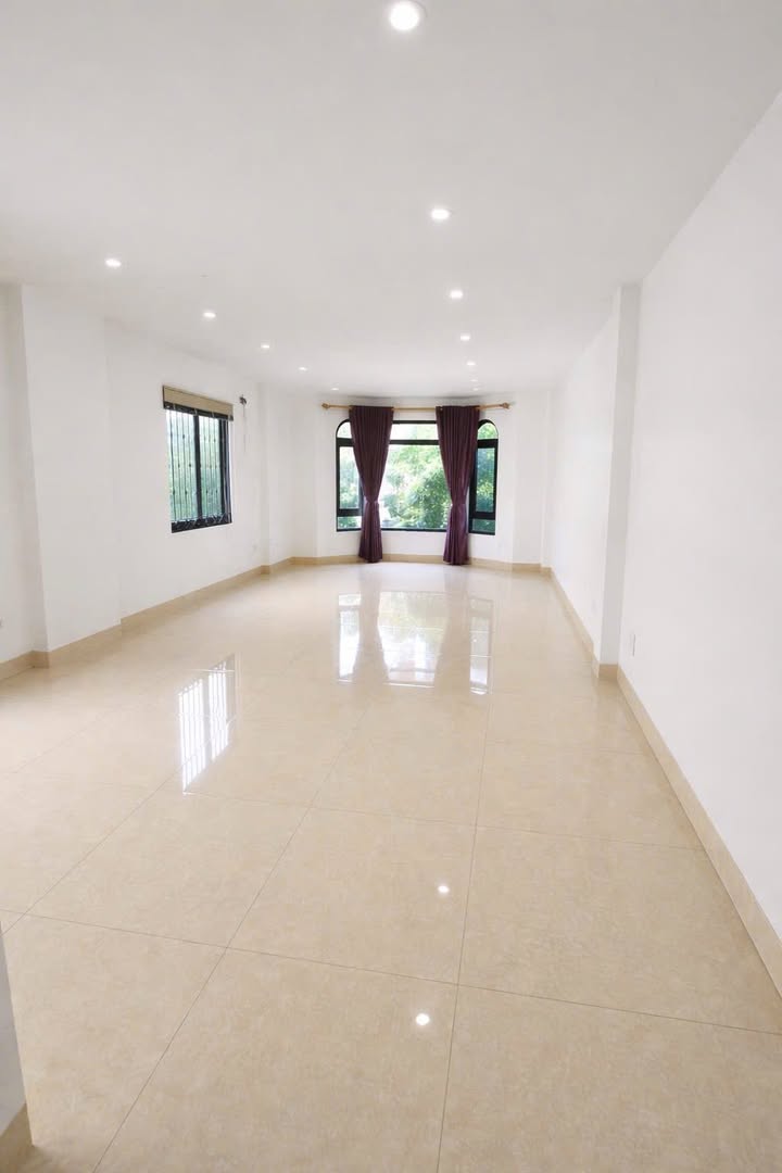 Nhà phố Gia Thượng Long Biên 3 tầng - Mặt tiền kinh doanh