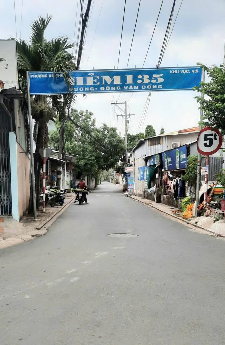 Nhà trệt lầu hẻm Đồng Văn Cống 41m² 2.1 tỷ - Sẵn sàng ở ngay