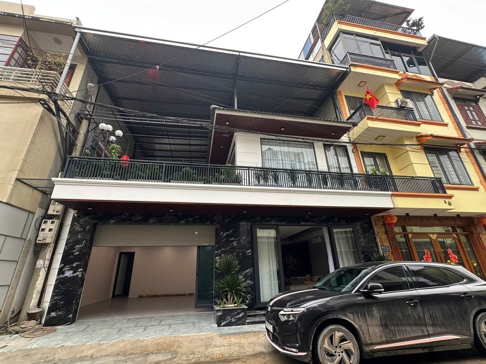 Townhouse Phan Đình Phùng 150m² 10 tỷ - Mặt tiền kinh doanh