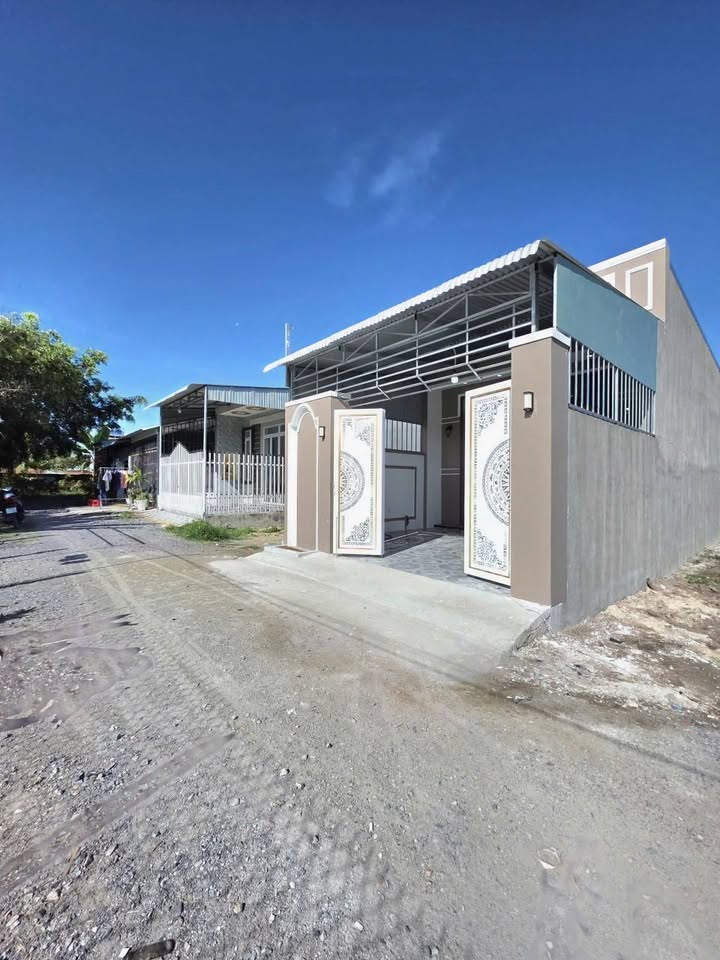 Nhà Hòa Thành Tây Ninh 93m² 959 triệu - Ô tô vào tận nhà