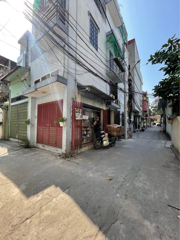 Đất nền Ngô Gia Tự Việt Hưng 50m² 8.3 tỷ - Sổ đỏ chính chủ