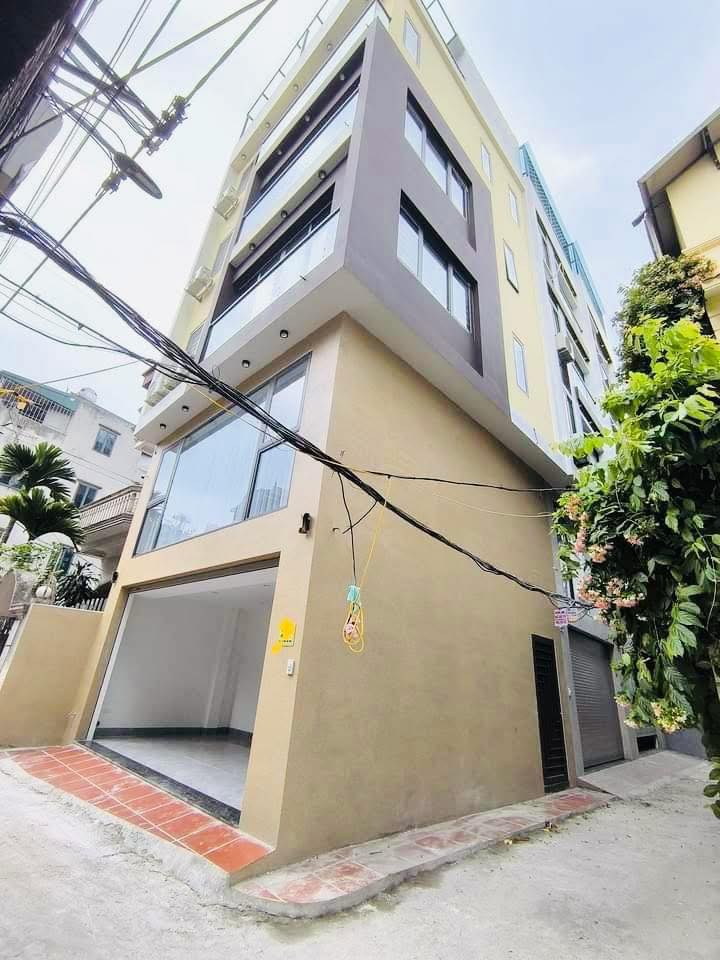 Nhà nguyên căn Nguyễn Lam Long Biên 15tr - Ô tô vào tận nhà