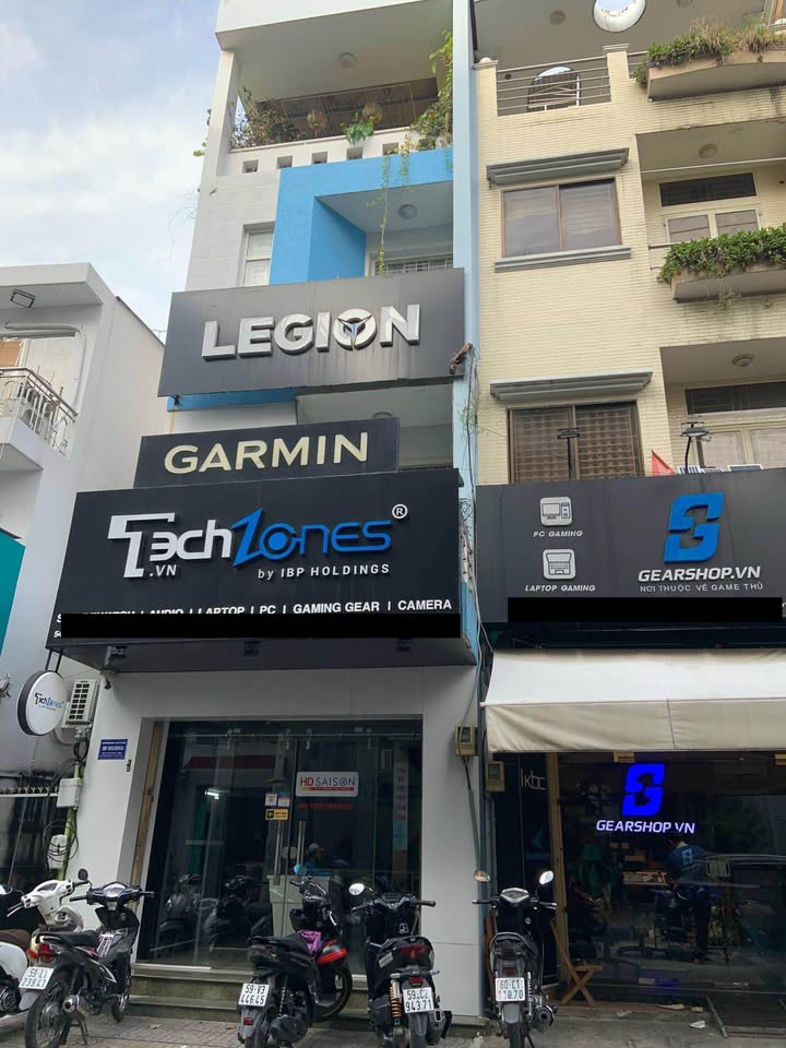 Nhà nguyên căn Trần Minh Quyền P11 56m² 45 triệu - Ô tô vào tận nhà