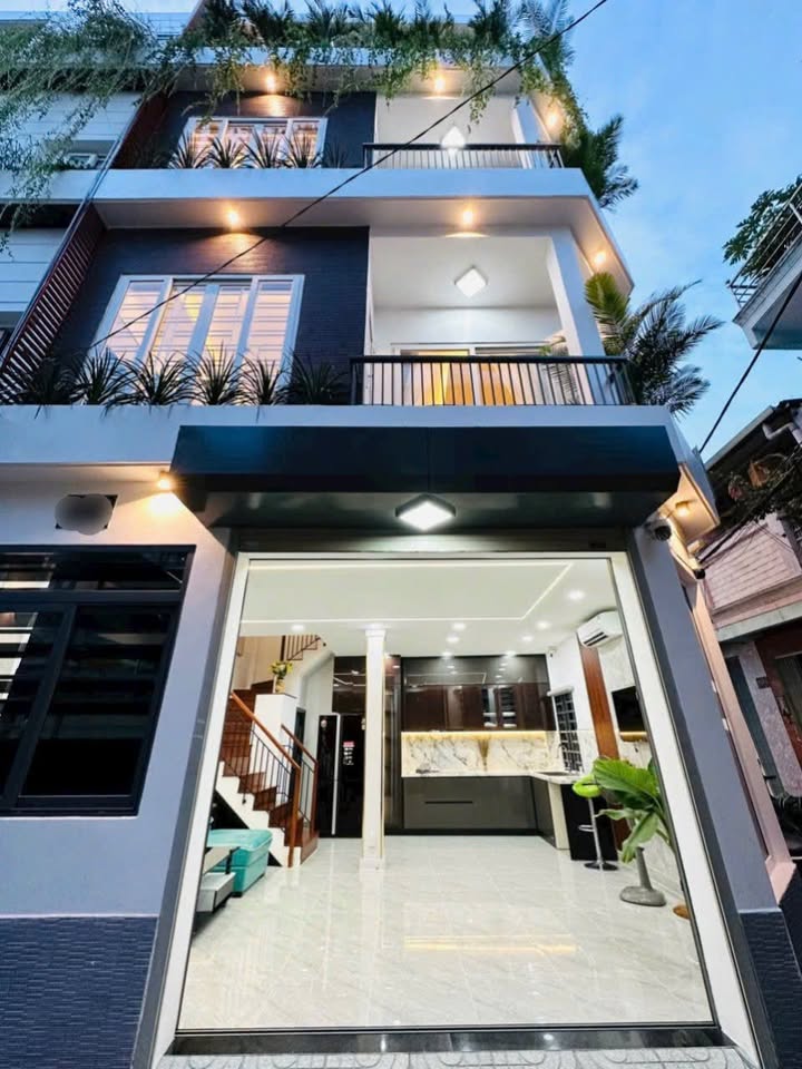 Nhà phố Bình Thành 42m² giá 2.2 tỷ - Ô tô vào tận nhà