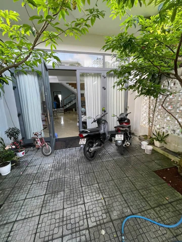 Nhà nguyên căn Green City Huế 13 triệu - Ô tô vào sân