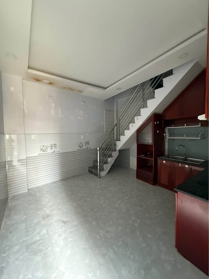 Nhà Âu Dương Lân Q8 16m² giá 2,99 tỷ - Chính chủ bán