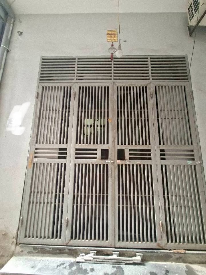 Đất Dương Văn Bé Vĩnh Tuy 30m² 6 tỷ - Sổ đỏ chính chủ