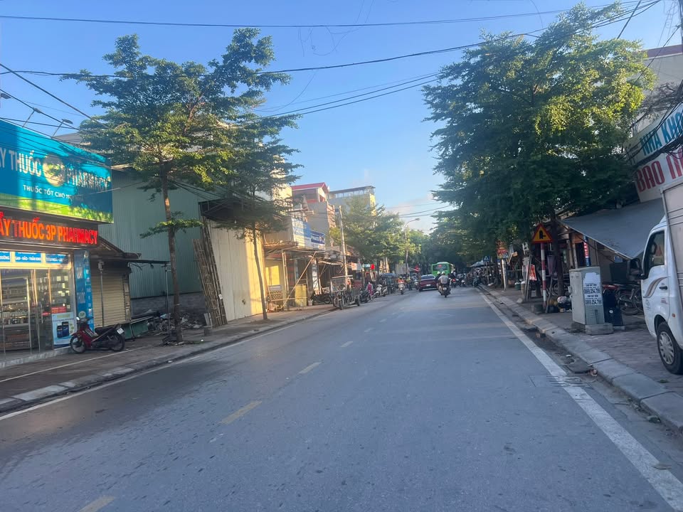 Nhà mặt phố Văn Giang 135m² 12.5 tỷ - Kinh doanh