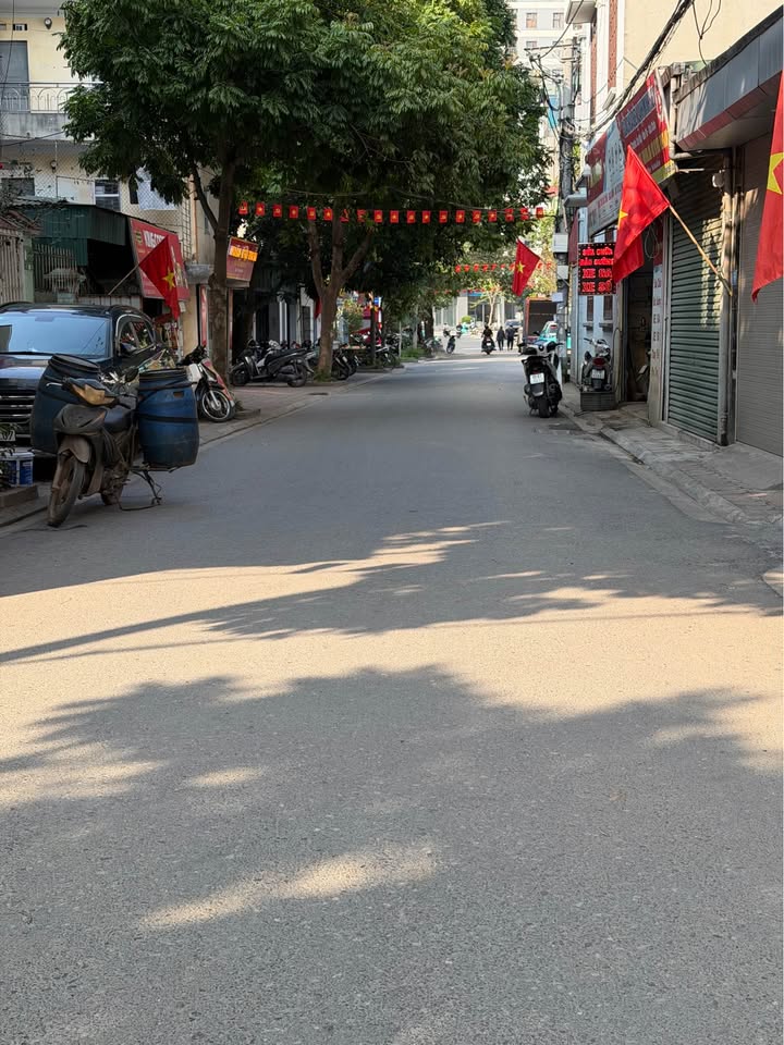 Nhà Ngô Xuân Quảng Gia Lâm 76m² 10 tỷ - Ô tô vào tận nhà