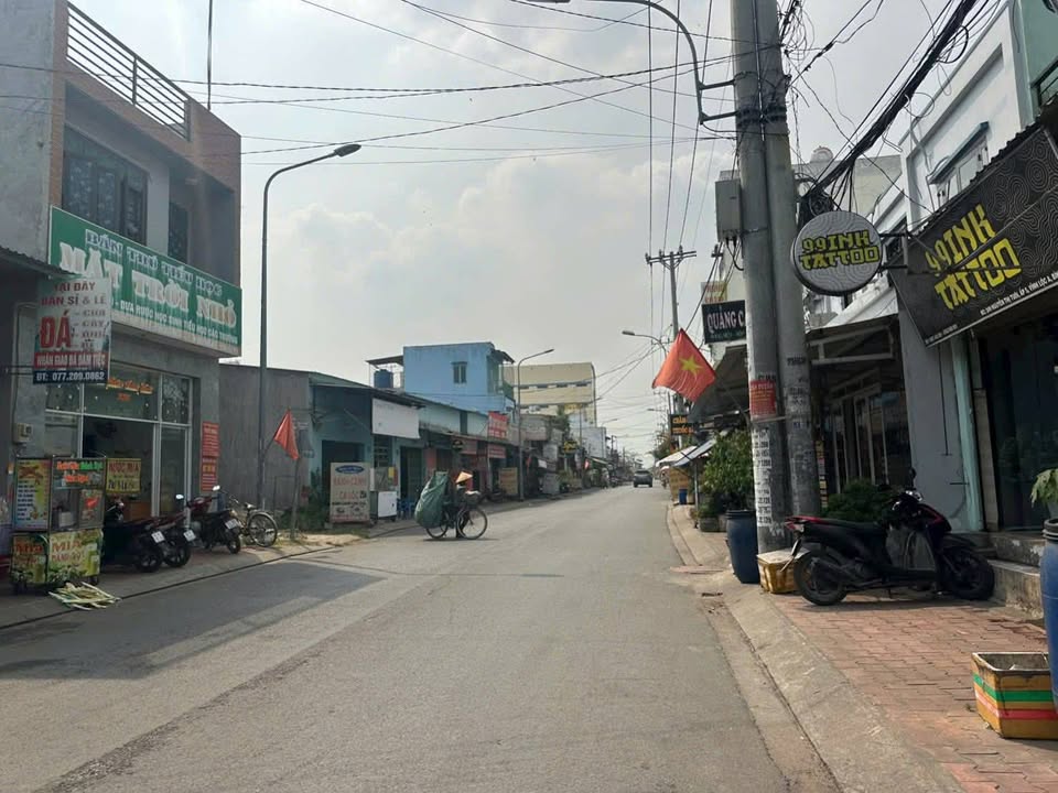 Nhà mặt tiền Nguyễn Thị Tuôi 96m² giá 6 tỷ - Mặt tiền kinh doanh