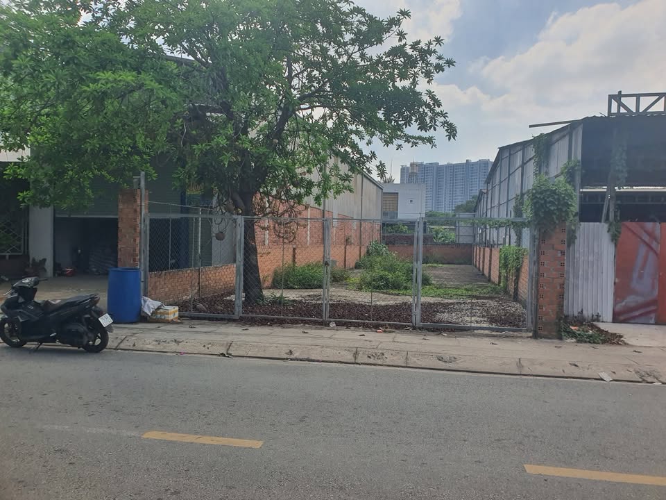 Nhà mặt tiền Vĩnh Phú 38 Thuận An 13 tỷ-Thích hợp KD