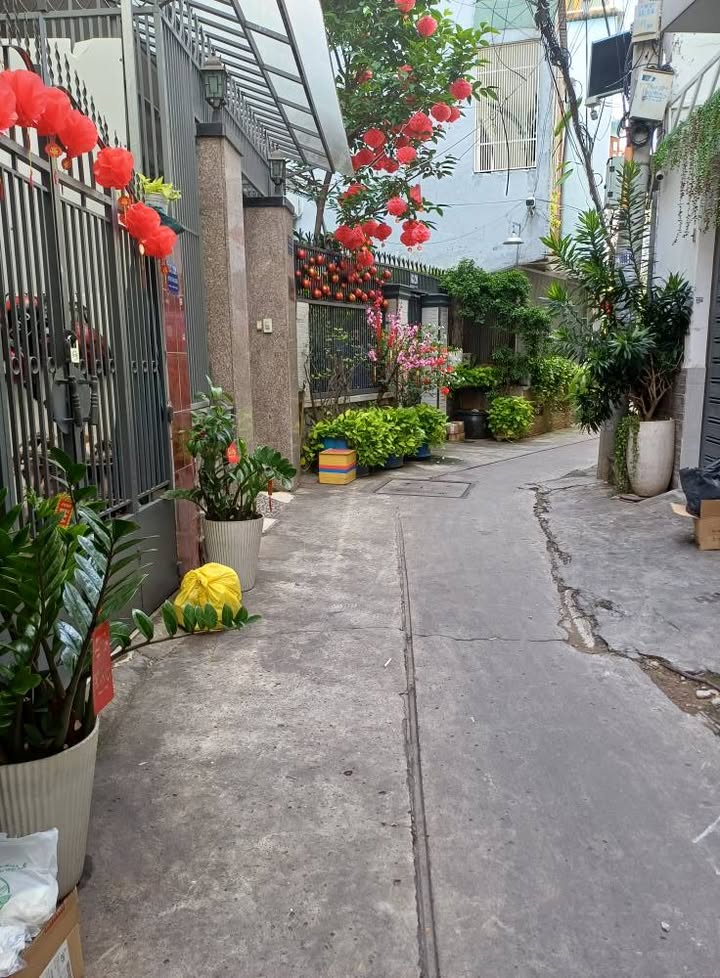 Nhà Huỳnh Văn Bánh P12 26m² 5,9 tỷ - Chính chủ bán gấp