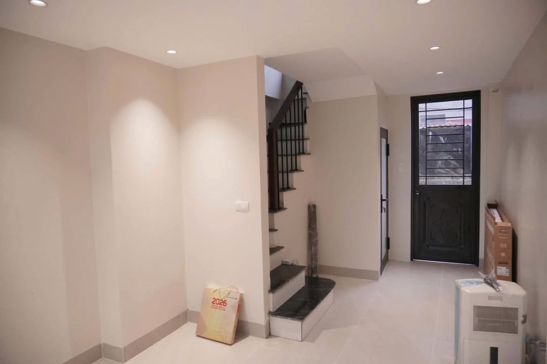 Nhà nguyên căn Thanh Am Long Biên 3PN 12 triệu - Sẵn sàng ở ngay