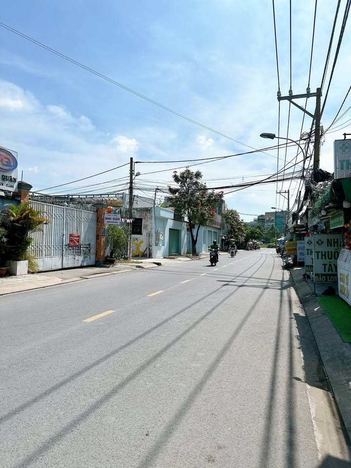 Nhà mặt tiền 30 Linh Đông 232m2 33 tỷ - Chính chủ