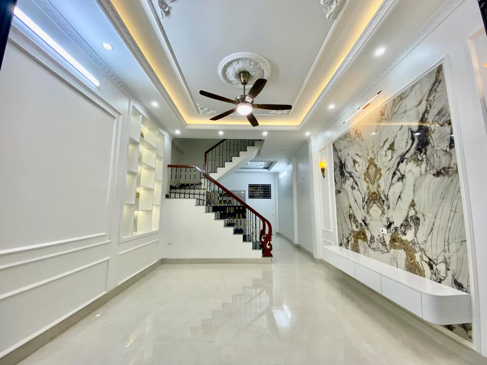 Nhà 4 tầng Lộc Hạ Nam Định 60m² 3 tỷ - Ô tô vào sân rộng