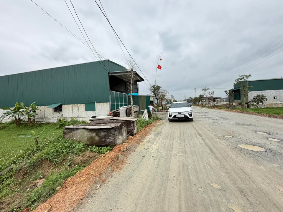 Đất nền Nguyễn Xí Hà Tĩnh 150m² 2.2 tỷ - Sổ đỏ chính chủ